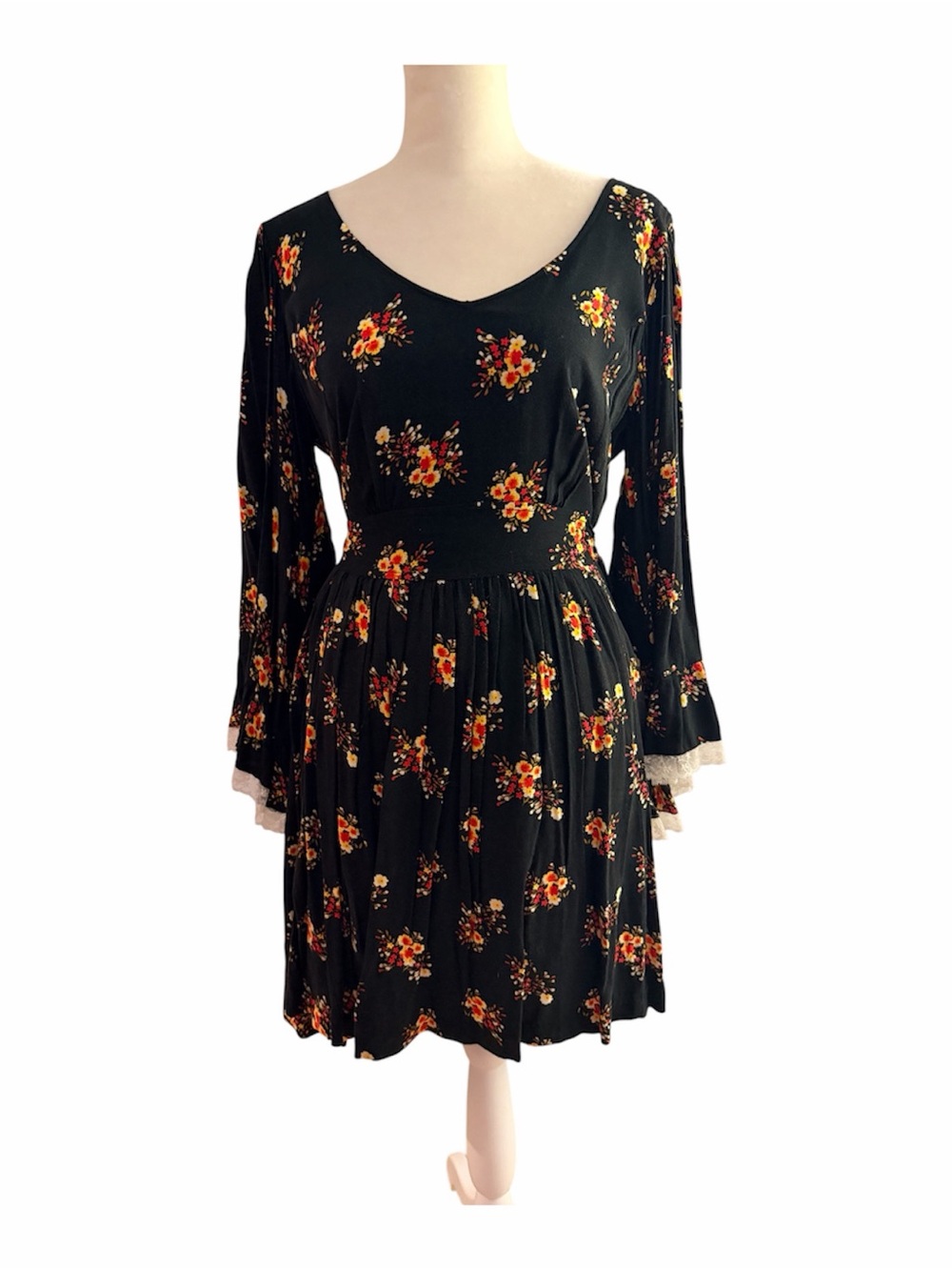 Vintage Autumn Inspired Peasant Dress Lace Trim Bell Sleeves Size L